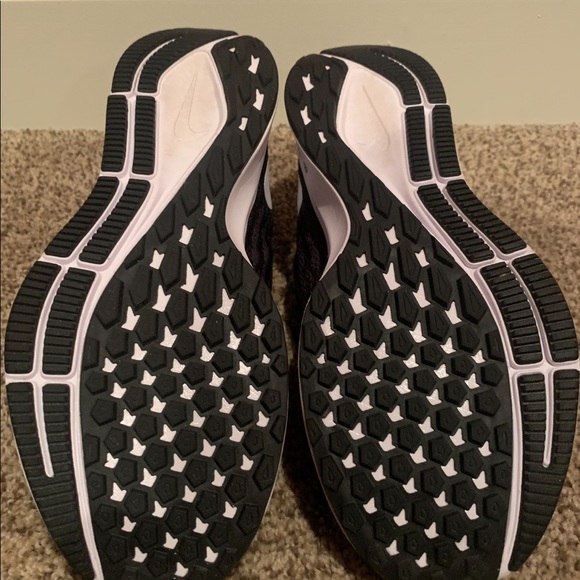 Nike Women’s Air Zoom Pegasus 36 - Picture 4 of 5